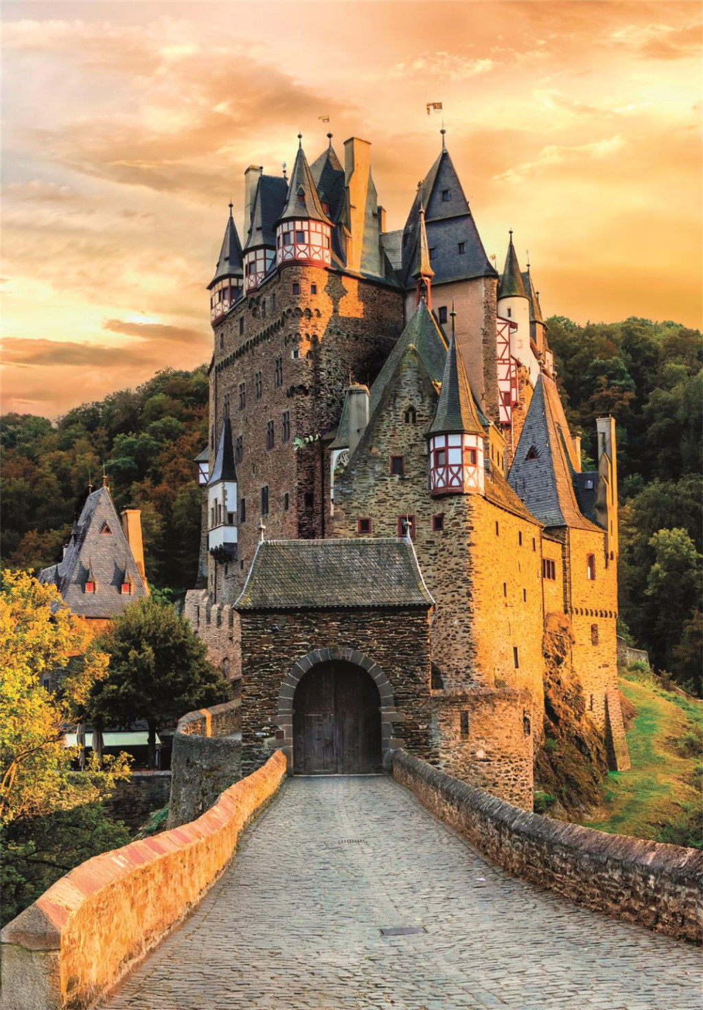 Németország Eltz Cadtle 1000 db-os Compact puzzle Clementoni